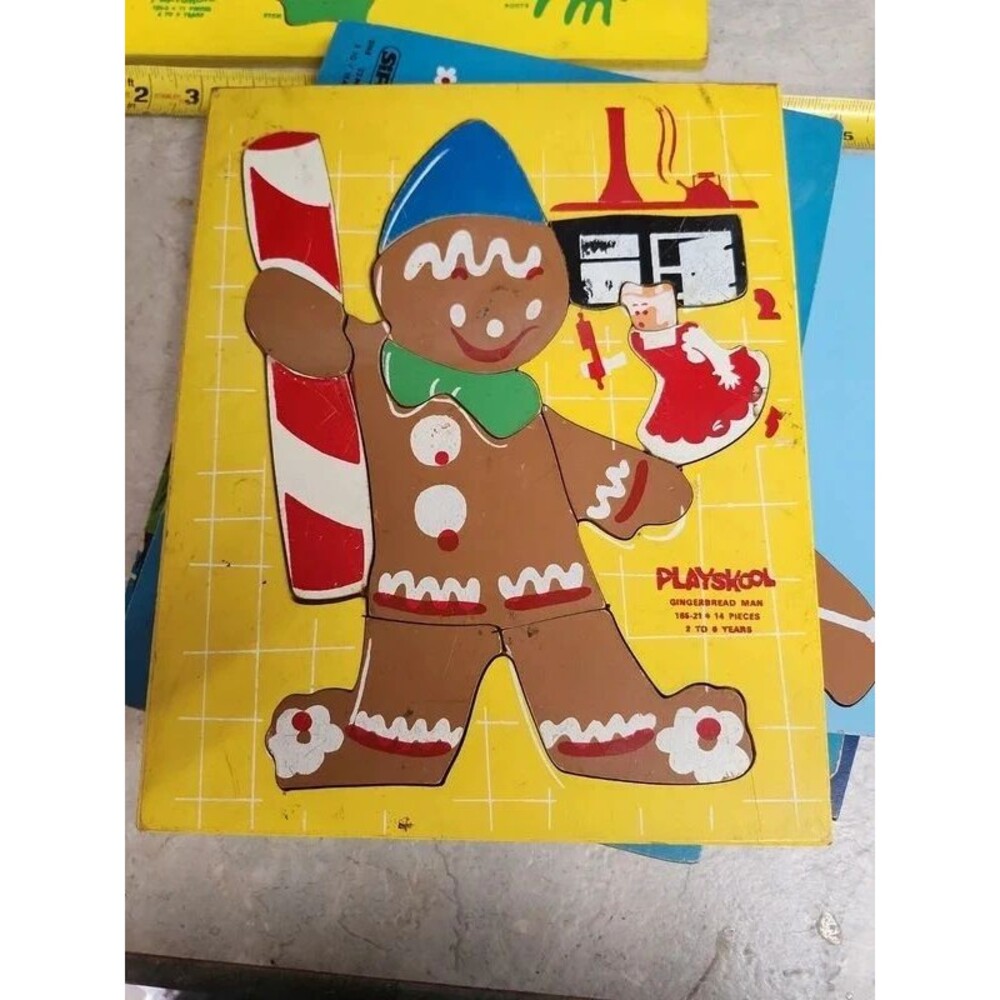 Playskool nursery rhyme the Gingerbread man wooden puzzle